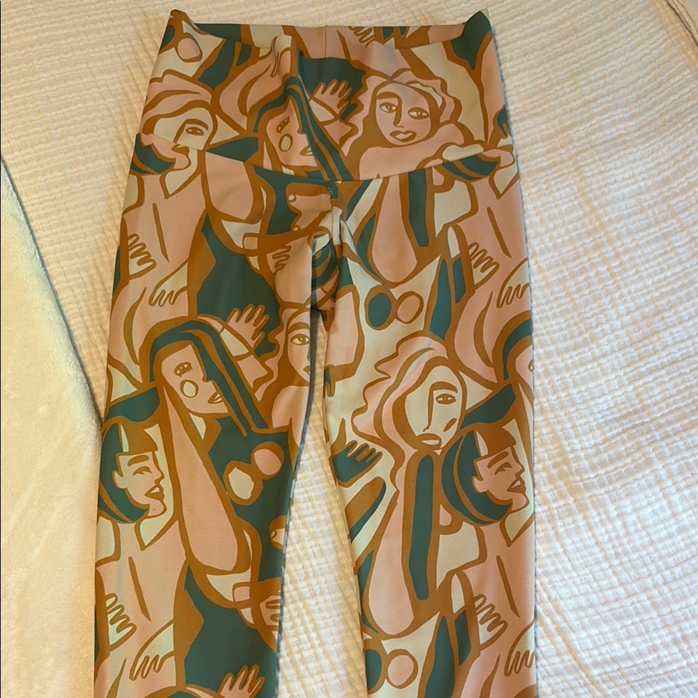 DazeyLA Patterned Leggings